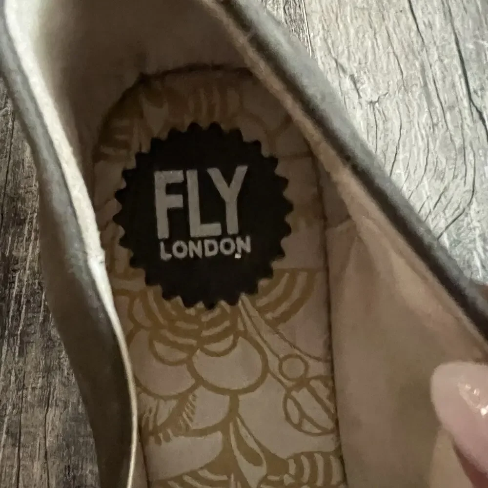 Fly London Yaz Green Suede Wedge Shoes 39/US 8-8.5 European Chic Grunge